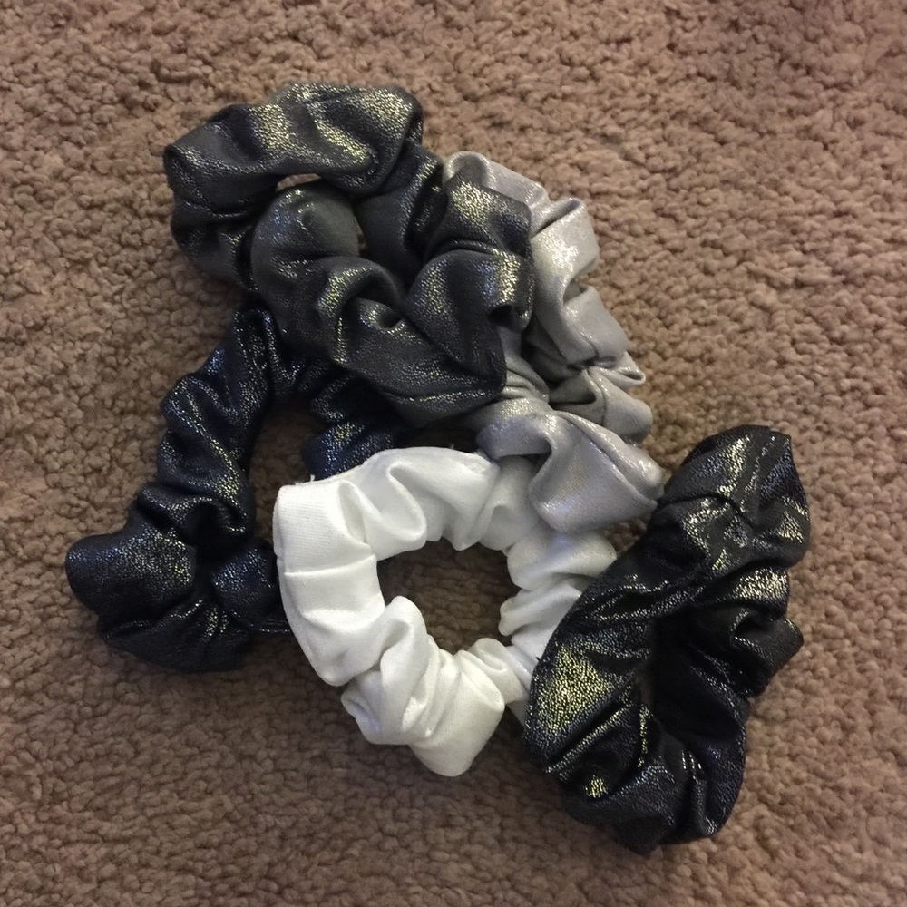 NWOTS Metallic Hair Scrunchies